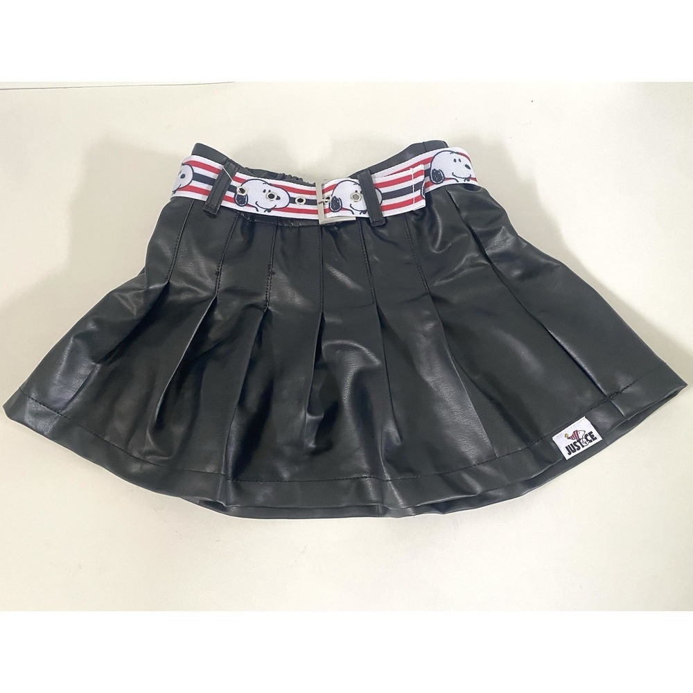 Justice Girls Size 5/6 Snoopy Skirt